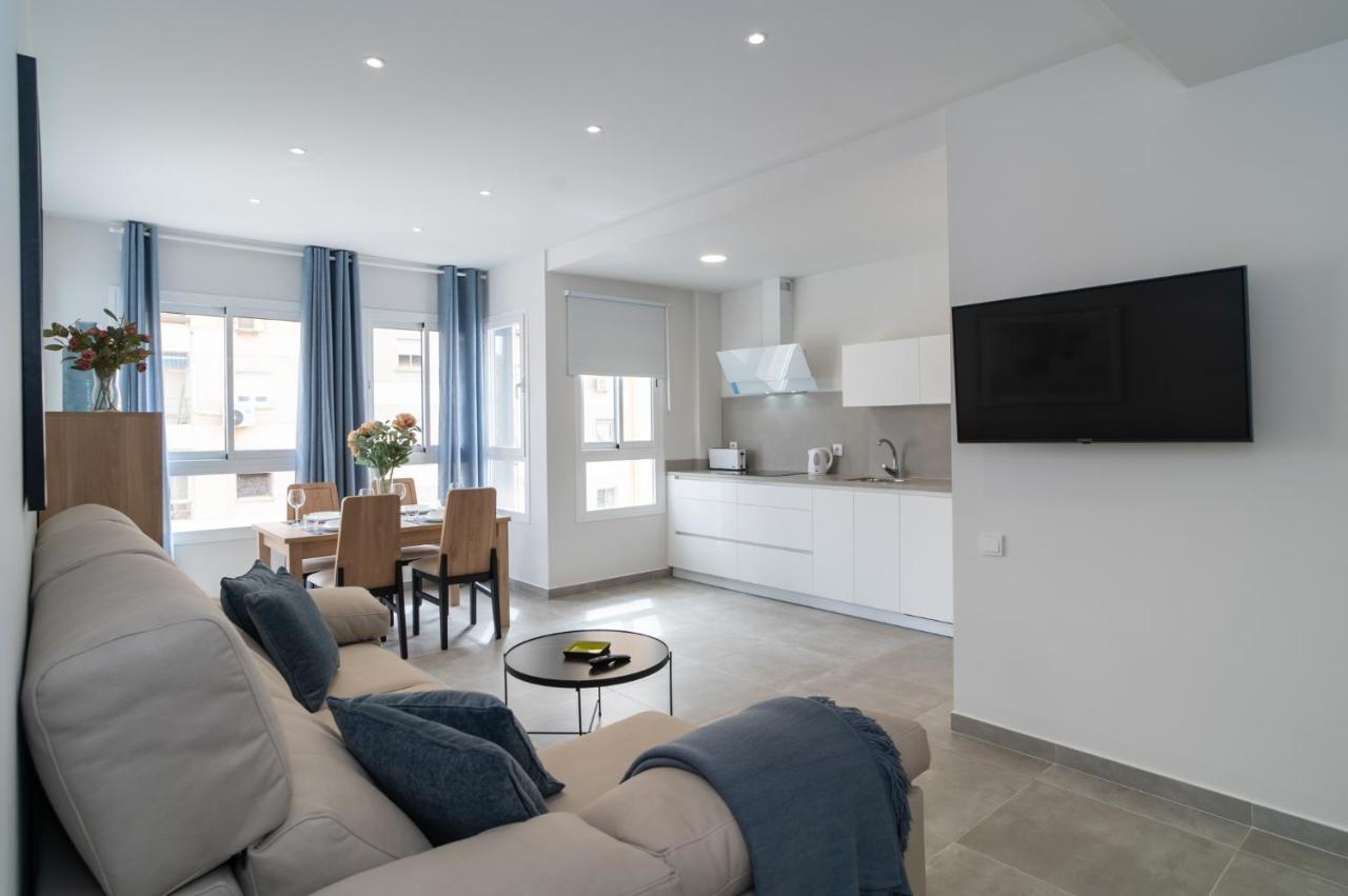 Aac Malaga - Apartamento Con Terraza, Muy Amplio, Totalmente Equipado, Cerca Del Centro Y Nuevo! المظهر الخارجي الصورة