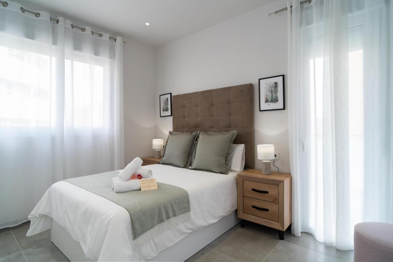 Aac Malaga - Apartamento Con Terraza, Muy Amplio, Totalmente Equipado, Cerca Del Centro Y Nuevo! المظهر الخارجي الصورة