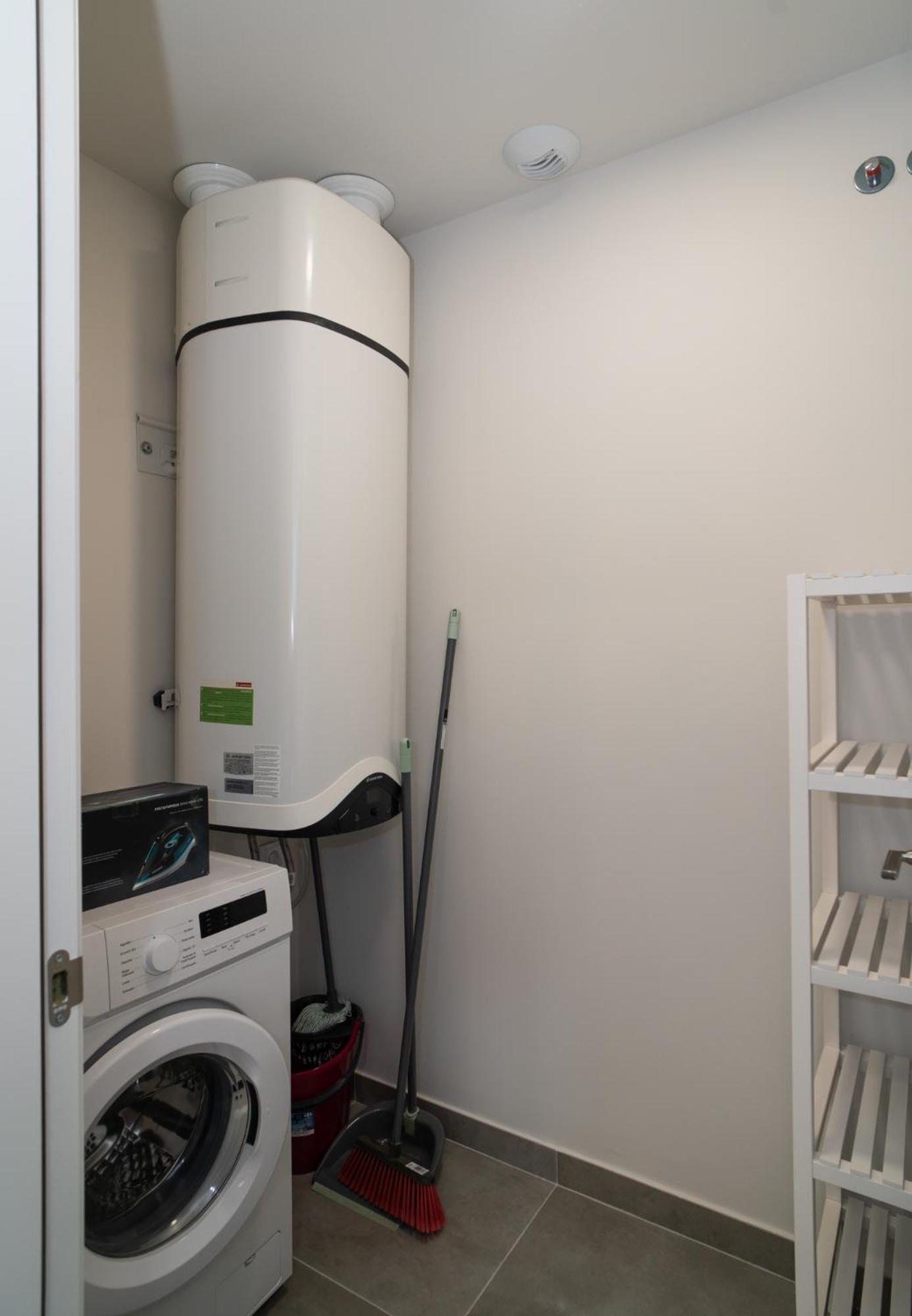 Aac Malaga - Apartamento Con Terraza, Muy Amplio, Totalmente Equipado, Cerca Del Centro Y Nuevo! الغرفة الصورة